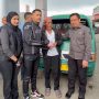 Pemkab Bandung Barat memberikan subsidi BBM sebanyak 111 liter kepada ratusan angkutan umum.