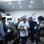 SUSUN PROGRAM: Plt Bupati Bogor Iwan Setiawan usai menggelar Rapat Kordinasi Pilkades serentak, Selasa 20 Desember 2022. (SANDIKA FADILAH/JABARESKPRES.COM)