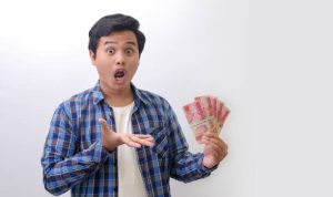 Ketahui 8 Dana Bansos Yang Cair Di Bulan Desember !