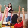 5 Puisi Terbaik Menyentuh Hati Untuk Guru