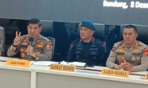 penyelidikan secara menyeluruh, Polisi berhasil mengumpulkan 23 barang bukti dari pelaku Bom bunuh diri yang dilakukan di Polsek Astana Anyar.
