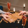 Ramalan Zodiak Cinta Hari Ini Senin, 12 Desember 2022