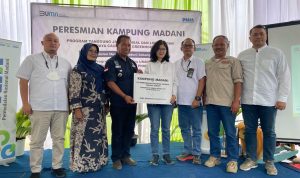 PNM Resmikan kampung Madani di Kampung Areng Cimahi TUNJANG PERKONOMIAN: PNM resmikan Kampung Madani di kampung areng Cimahi.