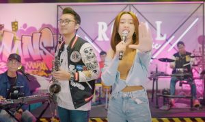 Lirik Lagu Rungkad Happy Asmara dan Terjemahan Indonesia Lirik Lagu Rungkad Happy Asmara dan Terjemahan Indonesia