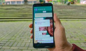 Penipuan Berkedok Admin Online Shop Menghantui Masyarakat Riwayat pesan antara korban dan pelaku penipuan berkedok admin online shop. (KHOLID/JABAR EKSPRES)