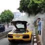 Lamborghini Avetador yang mengalamimogok dan berhenti di Jalur Busway. (instagram @infojkt24)