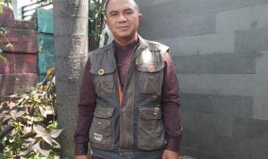 Dadan Sundayana - Penulis AM I MUSLIM ENOUGH...???