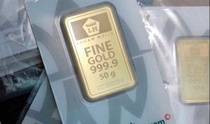 Akibat kondisi ekonomi yang masih belum kunjung membaik, Harga emas antam dipasaran kembali mengalami penurunan sebesar Rp 10.000.