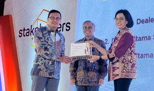 BRI Diberikan Penghargaan Sebagai Mitra Strategis Dealer Utama BRI sebagai mitra strategis pemerintah yang telah berikan kontribusi sebagai dealer utama terbaik 2021 yang berkontrivbusi pada APBN