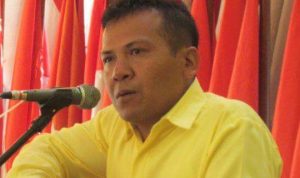DPD Partai Golkar Kota Bandung menargetkan perolehan suara 10 kursi pada Pemilihan Legislatif (Pileg) di pemilu 2024 nanti.