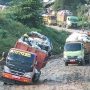 Dinas Lingkungan Hidup Provinsi Jawa Barat (Jabar) beberkan kendala pengangkut sampah dari wilayah Bandung Raya.