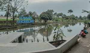 ATASI BANJIR: Kolam Retensi yang sudah diaktifkan di wilayah Rancabolang, Kota Bandung yang menjadi salah satu upaya atasi banjir Kota Bandung. (KHOLID/JABAR EKSPRES)