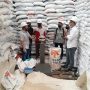 Buwas Ungkap Harga Beras Bulog Medium jadi Mahal