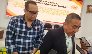 Dana Hibah untuk KONI KBB Hanya 500 Juta, Ketua: Maunya Apa Hengky! Ketua Komite Olahraga Nasional Indonesia (KONI) Kabupaten Bandung Barat (KBB) Agus Mulya Sutanto menyingung besaran dana hibah 2023 itu.