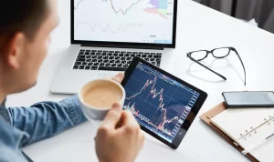 https://jabarekspres.com/berita/2022/12/24/investasi-saham-bagi-para-pemula-mulai-dari-nol/