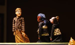 Jaringan relawan GMP saat menggelar wayang golek sebagai bentuk melestarikan budaya