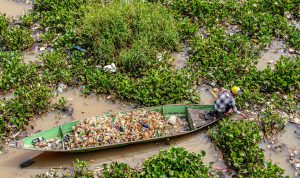 Sebagian Besar Sungai di Jawa Barat Tercemar Mikroplastik Sungai di Jawa Barat Tercemar Mikroplastik