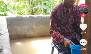Viral TikTok! Seorang Anak Menumbalkan Orang Tua Demi Mengemis, Mensos Turun Tangan Viral TikTok! Seorang Anak Menumbalkan Orang Tua Demi Mengemis, Mensos Turun Tangan