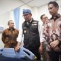 CEK LOKASI: Menteri Kesehatan, Budi Gunadi Sadikin bersama Gubernur Jawa Barat, Ridwan Kamil saat meninjau sejumlah fasilitas ruangan yang ada di Blok IV RSUD Kota Bogor, Kamis (19/1). (YUDHA PRANANDA / JABAR EKSPRES)