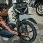 Pangkalan Ojek Pasir Impun Rusak, Satu Unit Motor Digembok