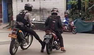 Petugas Sabhara Polresta Bogor Realisasikan Program Polisi Penolong Petugas Sabhara Polresta Bogor Realisasikan Program Polisi Penolong