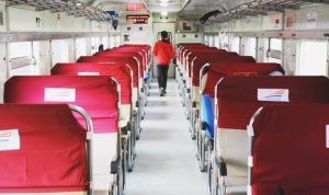 Cara Memilih Kursi Kereta Api, Agar Tidak Duduk Mundur
