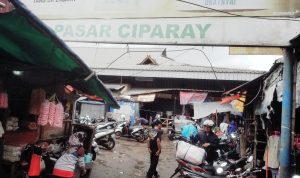 Pedagang Minta Pemerintah Tunda Revitalisasi Pasar Ciparay Pedagang Minta Pemerintah Tunda Revitalisasi Pasar Ciparay