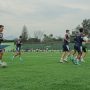 GEBER LATIHAN: Skuad Persib Bandung saat berlatih di stadion Siliwangi Bandung beberapa waktu lalu. (Kholid/Jabar Ekspres/Ilustrasi)