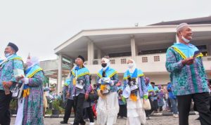 Bandara Kertajati Dapat Restu Layani Penerbangan Jemaah Haji Momen keberangkatan jemaah haji asal Jabar pada tahun 2022 kemarin. (Dok. Jabar Ekspres)