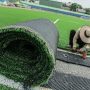 Salah seorang petugas tengah melakukan perbaikan rumput di Stadion Siliwangi yang akan menjadi homebase Persib Bandung. (KHOLID/JABAR EKSPRES)