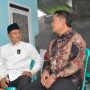 Wagub Jabar saat mengunjungi warga Garut yang menjadi korban hoaks karena dituding sebagai pelaku penculikan anak.