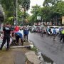 Diduga Mengantuk, Mobil Daihatsu Terios Terperosok ke Saluran Air, Begini Kondisinya