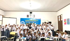 Implementasi Merdeka Belajar ARS University dan STP ARS University Gelar Pelatihan Digital Marketing dan Fotografi Bagi Siswa