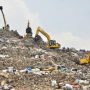 Permasalah di Tempat Pembuangan Akhir Sampah (TPAS) Sarimukti sepertinya tidak kunjung tuntas. Setelah jalan mengalami amblas, kini sejumlah