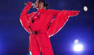 Rihanna Tidak Diberi Komisi di Acara Super Bowl Halftime