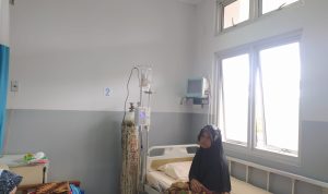 Korban Keracunan Massal di Bandung Barat Mulai Membaik Korban Keracunan Massal di Bandung Barat Mulai Membaik