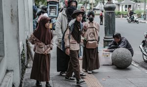 Disdik Cimahi Imbau Orang Tua Antar Jemput Anak ke Sekolah Disdik Cimahi Imbau Orang Tua Antar Jemput Anak ke Sekolah