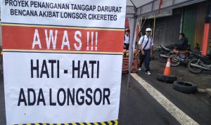 Jembatan Cikereteg Kabupaten Bogor Kembali Longsor, Akses Jalan Ditutup Total Jembatan Cikereteg Kabupaten Bogor Kembali Longsor, Akses Jalan Ditutup Total