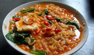 Ternyata Ini Alasannya Kalau Hujan Suka Ingin Makan Mie Instan!
