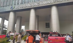 Kebakaran melanda ruang ICU RSUD Kiwari. Api muncul diduga dari alat steril ruangan yang terbakar. (Sadam Husen/Jabar Ekspres)