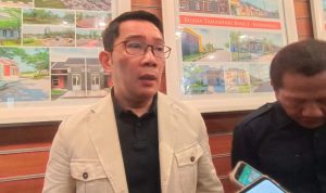 Ups! Ridwan Kamil Pilih Pensiun? Ini Rencana ke Depannya Gubenur Jabar, Ridwan Kamil saat menyinggung soal opsi pensiun dirinya, Sabtu 11 Februari 2023. (SANDI NUGRAHA/JABAR EKSPRES)