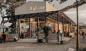 10 Rekomendasi Cafe Aesthetic di Bandung, Terbaru!