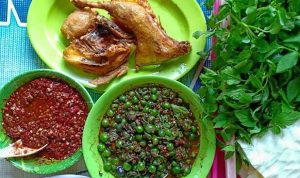 Rekomendasi Tempat Kuliner Wajib Coba di Bandung 5 Rekomendasi Tempat Makan Wajib Coba di Bandung