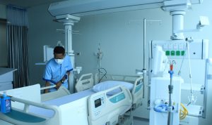 CANGGIH: Ruangan dan peralatan medis yang ada di RS Mayapada Kota Bandung. RS itu berkonsep green hospital. (HENDRIK MUCHLISON/JABAR EKSPRES)