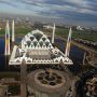 Nippon Paint Lapisi Struktur Kubah Masjid Raya Al Jabbar