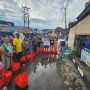 BRI melalui aktivitas Corporate Social Responsibility (CSR) BRI Peduli dengan cepat tanggap melakukan penyaluran bantuan