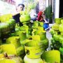 Harga Gas Elpiji 3 Kg dibeberpa daerah KabupatenKota di Jawa Barat telah mengalami kenaikan dari Harga Eceran Tetap (HET)
