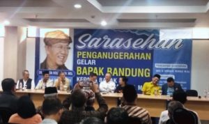 Ketum DPP Kujang Sang Prabu Apresiasi Penganugerahan Bapak Bandung Bagi Dada Rosada Ketum DPP Kujang Sang Prabu Apresiasi Penganugerahan Bapak Bandung Bagi Dada Rosada