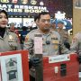 Pelaku Pembunuhan di Limusnunggal Terungkap, Nekat Sikat Handphone untuk Bayar Dagangan Kapolres Bogor saat menunjukkan barang bukti tersangka pembunuhan. Foto : Sandika Fadilah/ Jabarekspres.com