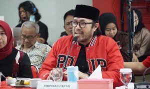 Ono Surono kian Moncer! Elektabilitas Saingi Ridwan Kamil pada Pilkada 2024 Jabar MONCER: Elektabilitas Ketua DPD PDI Perjuangan Jabar Ono Surono mampu menyaingi Ridwan Kamil pada Pilkada 2024 Jabar.